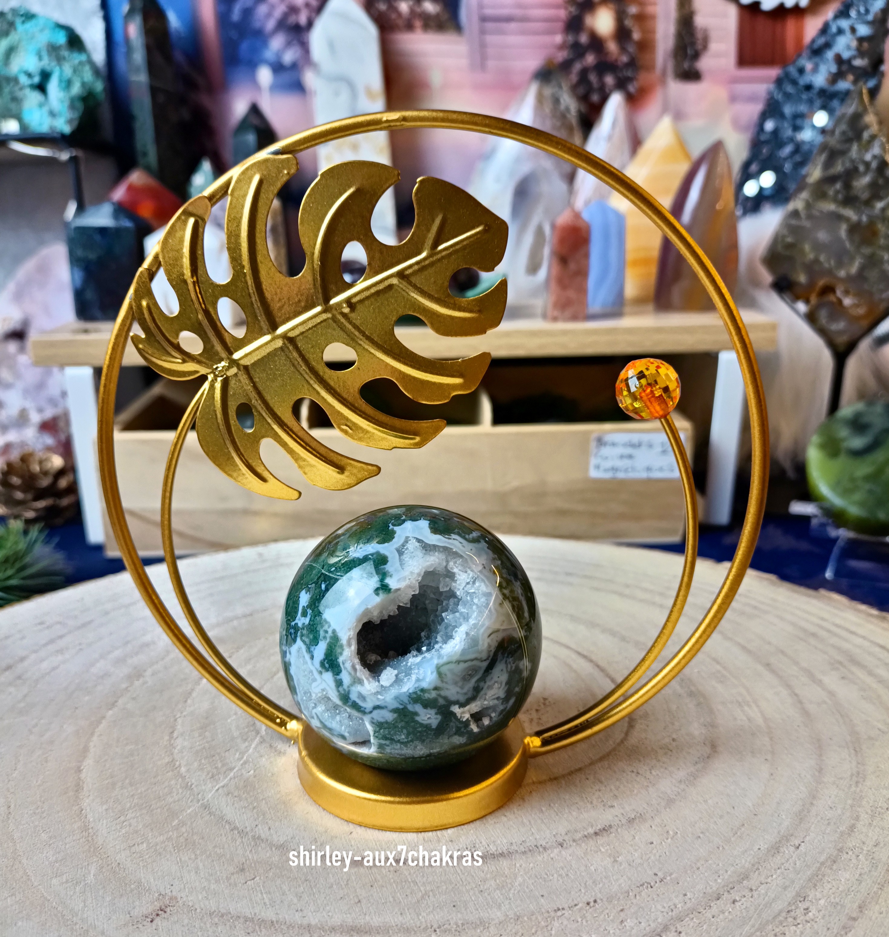 Sphère Agate mousse support or 7 Chakras lithothérapie